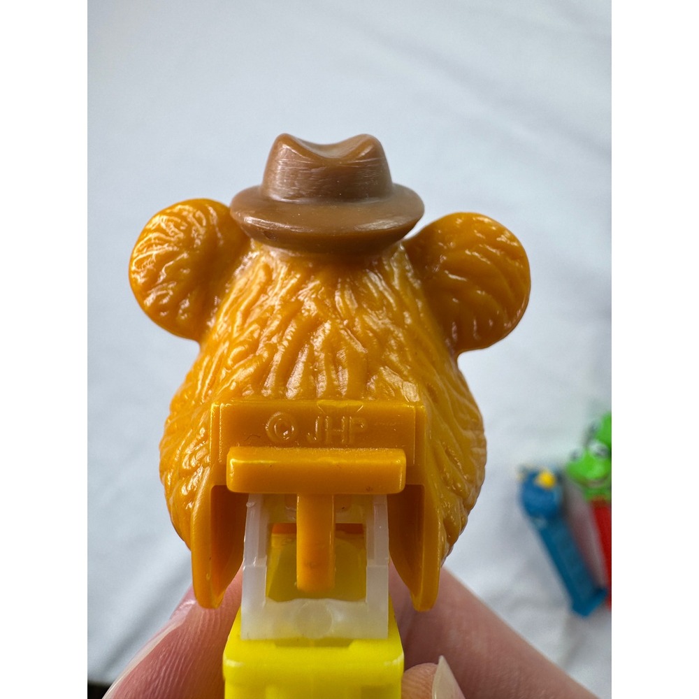 Vintage Muppets PEZ Dispenser Lot of 5 Kermit Miss Piggy Gonzo Fozzie Bear 1991 - Picture 8 of 11